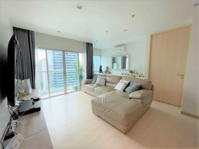 Silom Suite for rent 3 bedrooms 2 bathrooms 113.74 sqm rental 55,000 baht/month