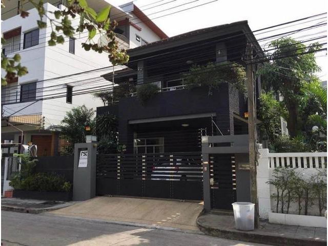PL16 ให้เช่า บ้านเดี่ยว 2 ชั้น สไตล์ Modern พัฒนาการ 53 เขตสวนหลวง เดินทางสะดวก เหมาะทำออฟฟิศ