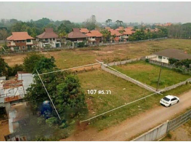 ขายที่ดินตำบลหนองควายหางดงวิวดอยติดถนนลาดยางพร้อมโอน