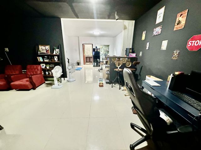 ขายด่วน ต่อเติมเต็ม เทอเรสหน้าบ้าน