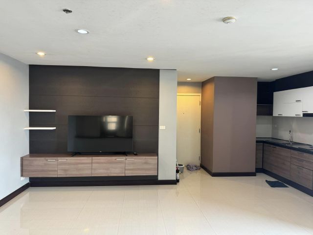 Bangna Residence for rent 2 bedrooms 1 bathroom 61 sqm. rental 18,000 baht/month