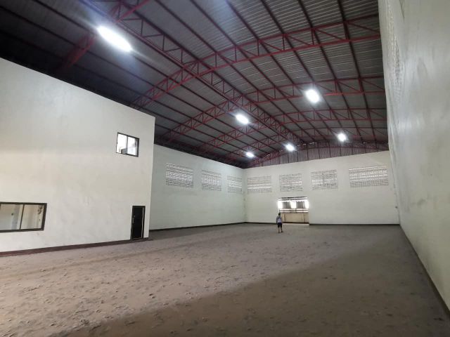 LL78 ขายโกดัง โรงงาน 370 ตรว 1400 ตรม. ใกล้ถนนพระราม 2 นาดี สมุทรสาคร ผังชมพู ไฟฟ้า 3 เฟส ขอ รง.4 ได้ ราคาถูก