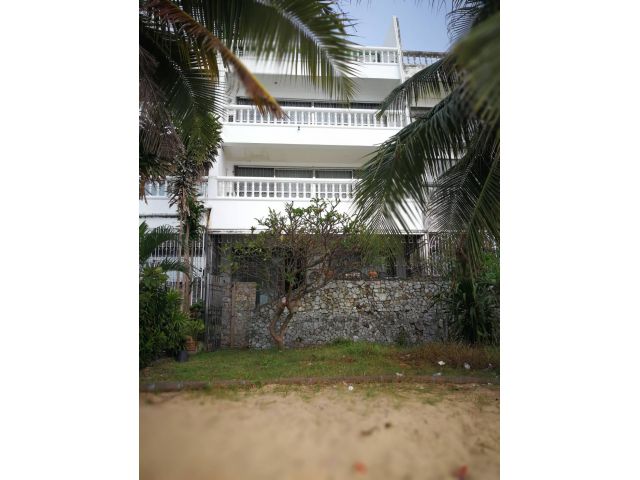 Townhouse on the beach for sale. 15 million.฿.