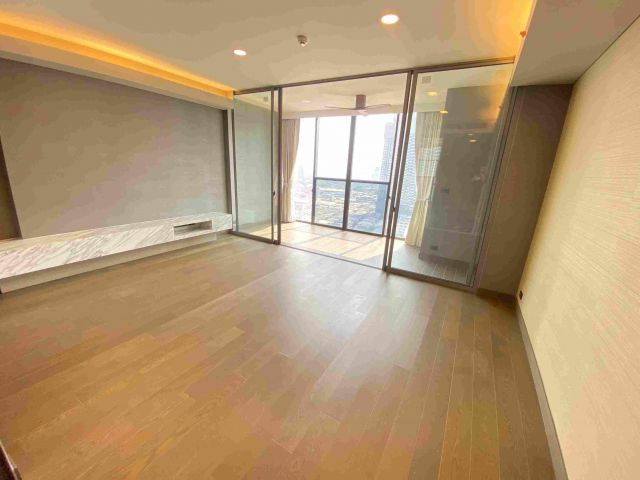 Bedrooms  Plus วิวโค้งน้ำเจ้าพระยา ใจกลางเมืองที่ราคาดีที่สุด ไซมิส เอ๊กซ์คลูซีพ ควีนส์