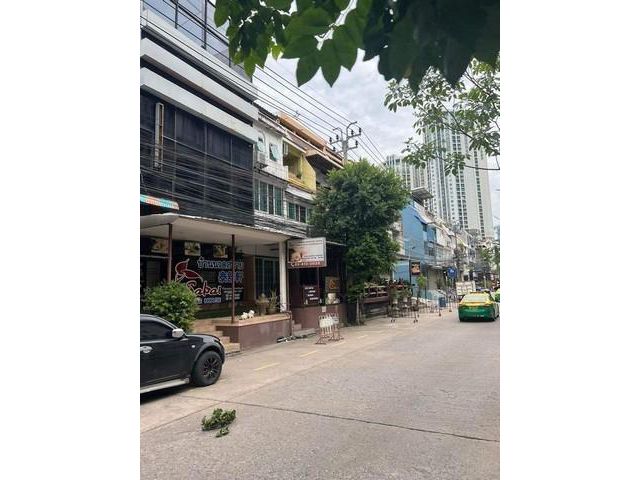 PB24 ให้เช่า อาคารพาณิชย์ 4 ชั้น พระราม 9 ซอย7 ห้วยขวาง Central พระราม 9 ใกล้ MRTสถานี พระราม 9 ทางออกตึก G Tower