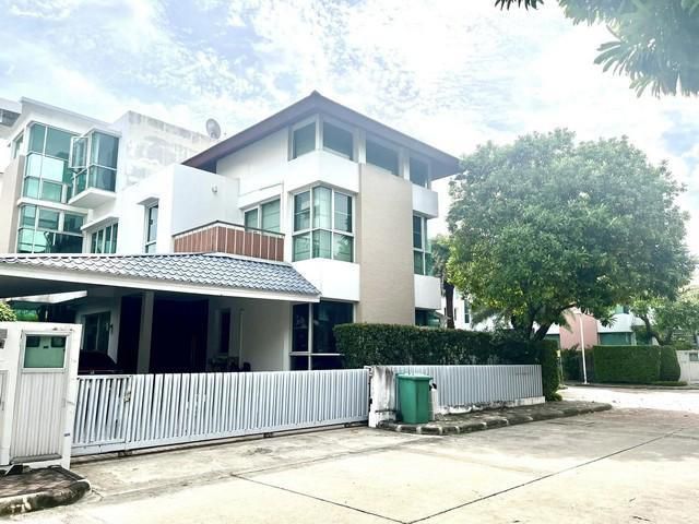 PT12 ขาย บ้าน เดี่ยว 3 ชั้น หมู่บ้าน เดอะ สตาร์ เอสเตท @ พัฒนาการ The Star Estate Pattanakarn 69 ซอยพัฒนาการ 69 หลังมุม