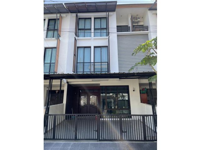 ให้เช่า ทาวน์โฮม Code N779 Areeya Mandarina Sukhumvit 77 200 ตรม. 48 ตร.วา