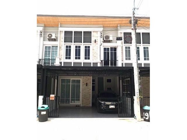 ขาย ทาวน์เฮ้าส์ 2 ชั้น โครงการ โกลเด้น ทาวน์ Golden Town 2 ลาดพร้าว-เกษตรนวมินทร์