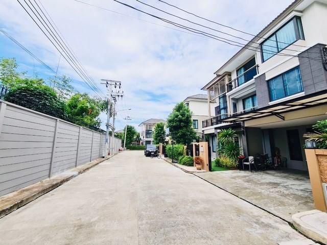 ปรับลดราคา ขายด่วน บ้าน 3 ชั้น เดอะ แพลนท์ เอลิท ซอยพัฒนาการ 38