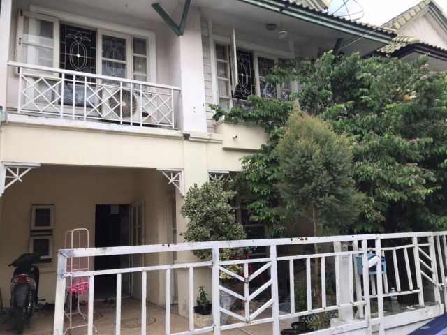 ขายบ้านหมู่บ้านพฤษา13 คลองหลวง ปทุมธานี 18วา 1.75ล T0918605330