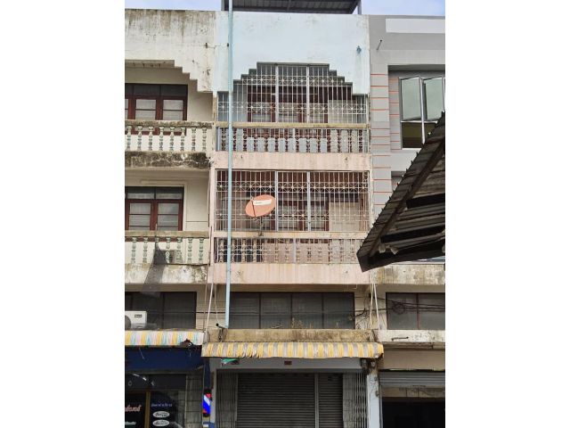 ขาย อาคารพาณิชย์ 3.5 ชั้น 1 คูหา (หมู่บ้านบัวทองเคหะ)