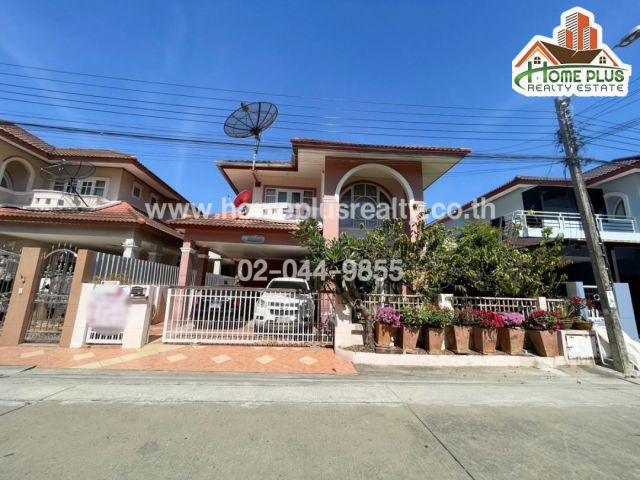 หมู่บ้านปรีชาร่มเกล้า ถนนร่มเกล้า (Preecha Romklao) ทำเลดีมากแต่งสวยพร้อมอยู่