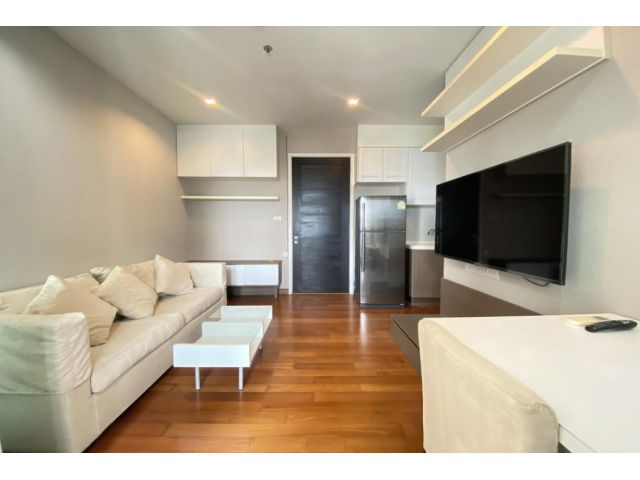 Code C20221200536.......Ivy Sathorn 10 ขายพร้อมผู้เช่า, 1 ห้องนอน, 1 ห้องน้ำ, ชั้นสูง, แต่งครบ, ราคาพิเศษ!!