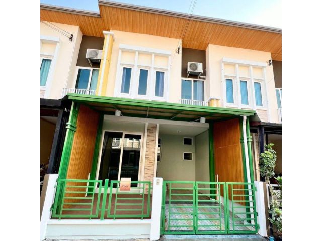 ปล่อยเช่าทาวน์เฮ้าส์ใหม่สไตล์โมเดิร์น โครงการโกลเด้นท์ทาวน์2 อ่อนนุช ลาดกระบัง