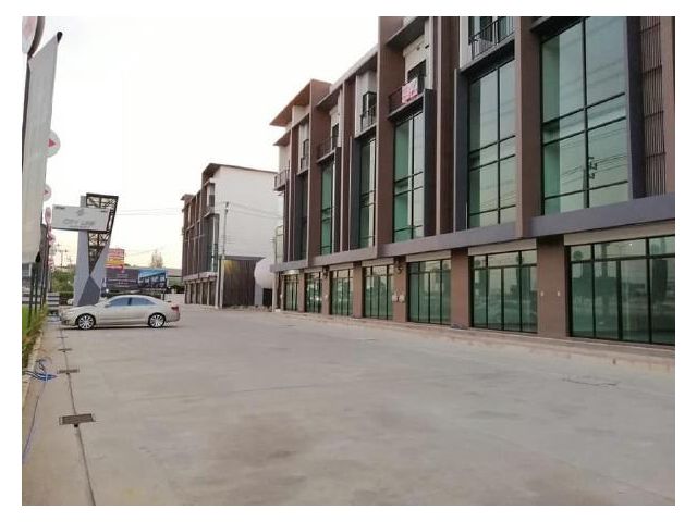 ให้เช่าโฮมออฟฟิศ 3.5 ชั้น โครงการซิตี้ลิ้งค์ พระราม 9 (วงแหวน) City Link Rama 9-Srinakarin อยู่ริมถนนมอเตอร์เวย์-พระราม
