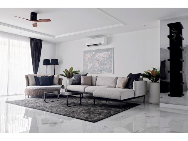 D.S. Tower 1 for rent 3 bedrooms 3 bathrooms 250 sqm rental 120,000 baht/month