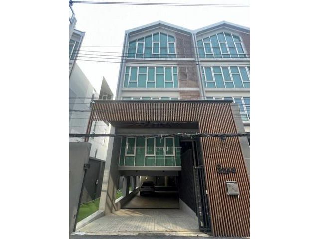 ขายโฮมออฟฟิศ 4 ชั้น โครงการ HOF สุขุมวิท 101/1 วชิรธรรมสาธิต 51