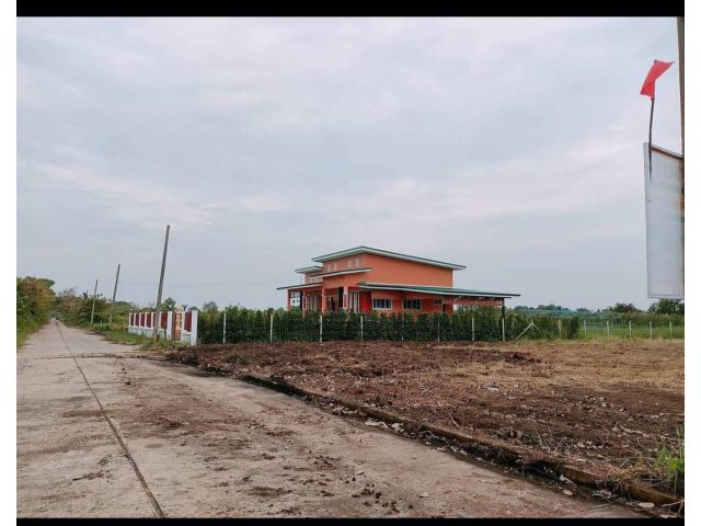 ขายที่ดินคลองสาม 287 ตรว. ติดถนนคอนกรีต ซอยหมู่บ้านเวิลด์คลับแลนด์ ใกล้ถนน3214 - 1.1 กม. อ.คลองหลวง จ.ปทุมธานี