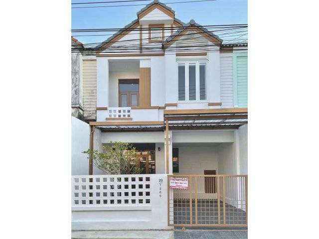 สวยที่สุด!! ราคาพิเศษ ขายทาวน์เฮ้าส์ 2 ชั้น 20 ตรว. วรารักษ์ รังสิต คลอง 3