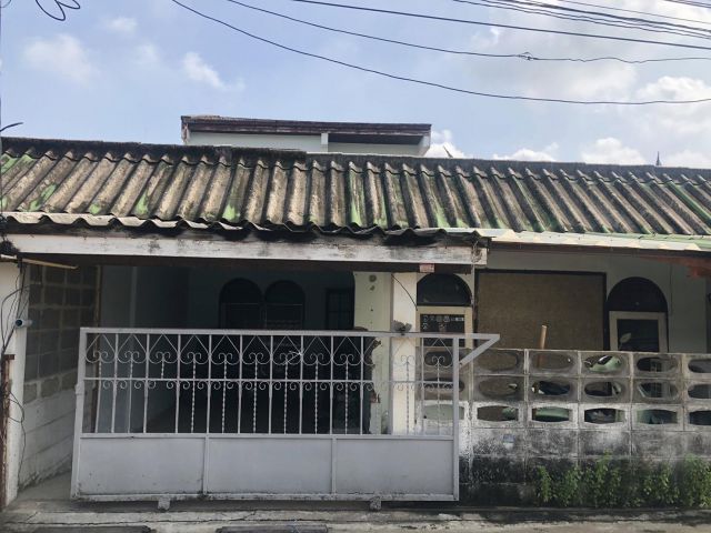 ขายทาวน์เฮ้าส์  อ.ปากเกร็ด จ.นนทบุรี 20วา 2.1ล T0918605330