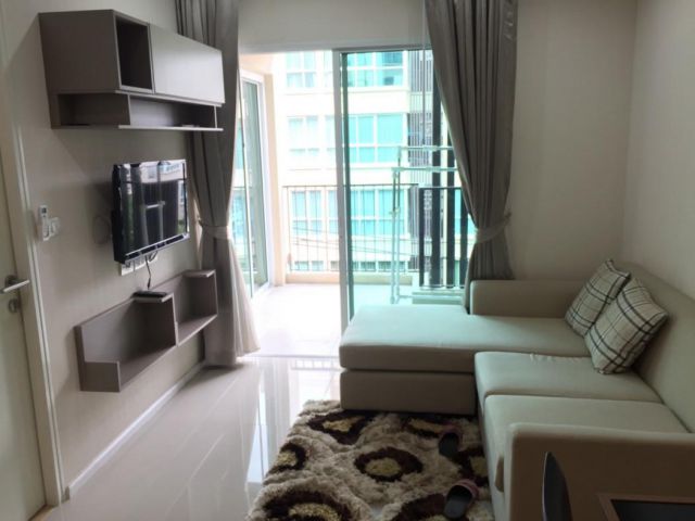 (HL)C82336 - ขาย (พร้อมผู้เช่า) (โครงการ Happy Condo ลาดพร้าว 101) (ซอยลาดพร้าว 101) ด้านหน้าคอนโดเป็น Community Mall Happy Avenue 40 ตรม.