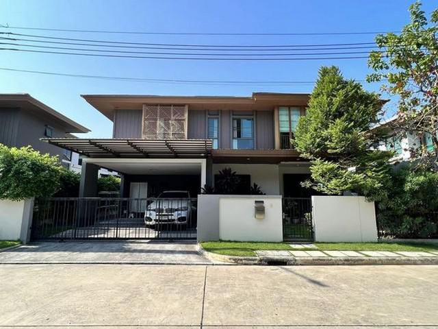 ขายต่ำกว่าทุน! บ้านเดี่ยวแต่งสวยพร้อมอยู่ โครงการ หมู่บ้านบุราสิริ พัฒนาการ  พื้นที่ดิน 76.5 ตรว พื้นที่ใช้สอยในบ้าน 257