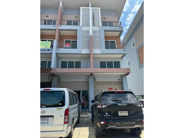<<ขายหรือให้เช่า>> อาคารพาณิชย์ 3 ชั้นครึ่ง  เลขที่ 55/40 หมู่บ้านสุขนิเวศน์ 9  แก้วอินทร์,บางแม่นาง บางใหญ่ นนทบุรี