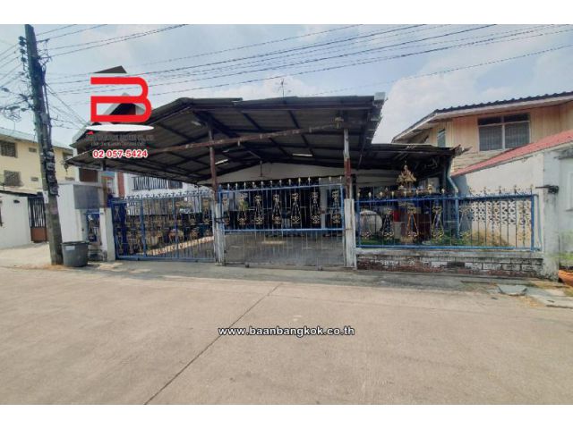 บ้านเดี่ยว ซ.ลาดพร้าว 47 แยก 8 เนื้อที่ 45 ตรว ถ.ลาดพร้าว-วังหิน แขวงลาดพร้าว เขตบางกะปิ กรุงเทพมหานคร