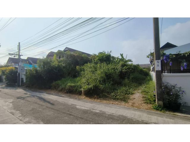ขาย ที่ดิน - 1 งาน 28 ตร.วา เดินทางสะดวก ใกล้ถนนหลายสาย