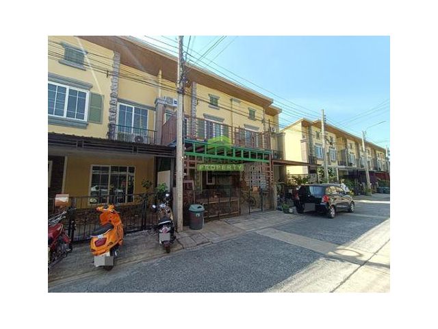 หมู่บ้าน โกลเด้น ทาวน์ อ่อนนุช – พัฒนาการ ขายด่วน ทาวน์โฮม 2 ชั้น เนื้อที่ 21.10 ตร.ว ประเวศ ต่อเติมครบ บ้านสวย พร้อมอยู