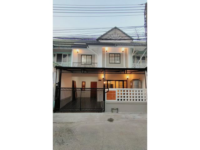 หมู่บ้านพฤกษา12