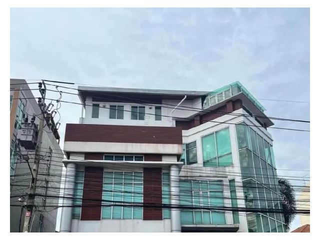 ให้เช่า โฮมออฟฟิศ 4 ชั้น บนพื้นที่ 90 ตรว.ตลาดบางใหญ่