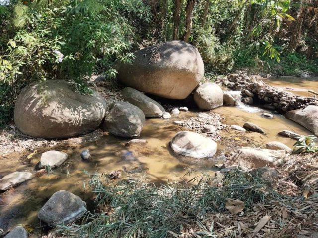 ขายที่ดินเชียงดาววิวดอยหลวงติดลำธารเอกสารครอบครอง