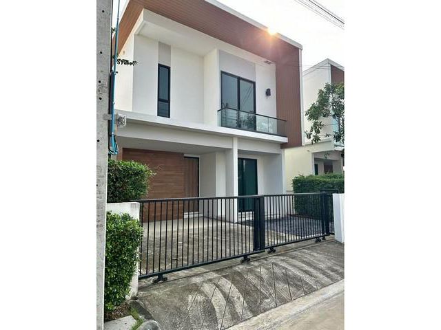 ให้เช่า บ้านเดี่ยว 2 ชั้น โคโม่ เบียงก้า บางนา Como Bianca Bangna บ้านใหม่