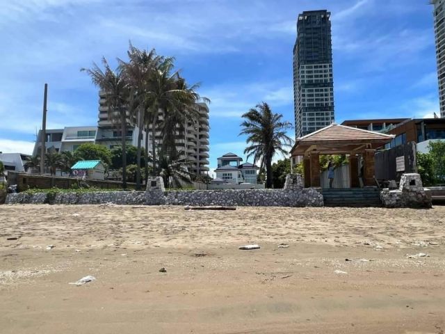R624-055 Land for sale Jomtien beach Land size 324.4 square wah Price 130 million ขายที่ดินติดหาดทะเลจอมเทียน ขนาดเนื้อที่ดิน 324.