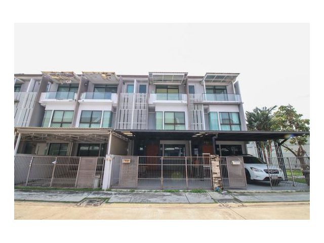 ขายทาวน์โฮม 3 ชั้น บ้านใหม่ 2 พุทธบูชา พระราม 2 ทุ่งครุ บางมด บิวท์อินต่อเติมตกแต่งแล้ว 19.2 ตร.ว