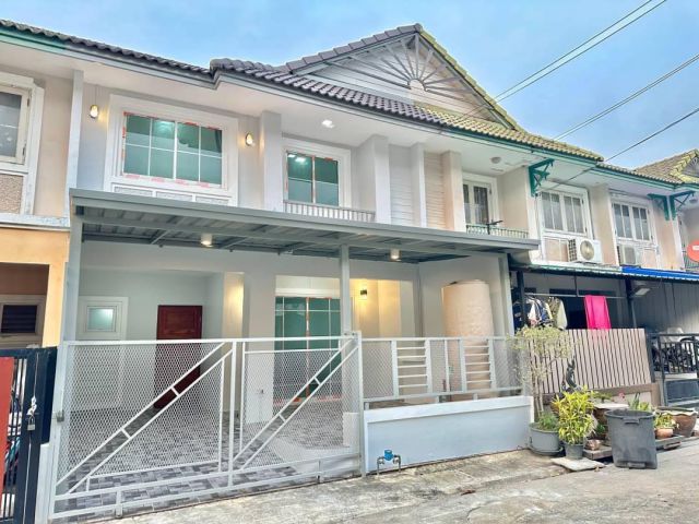 หมู่บ้านพฤกษา18/1