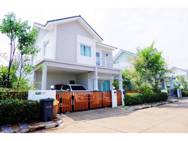 ขายบ้านเดี่ยว 2 ชั้น หมู่บ้านอิคอนเนเจอร์ พระราม2-บางขุนเทียน กรุงเทพมหานคร