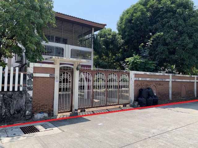 ขายบ้านพร้อมที่ดิน ซ.รามคำแหง 60 ใกล้รถไฟฟ้าสายส้ม ขนาด 106 ตารางวา