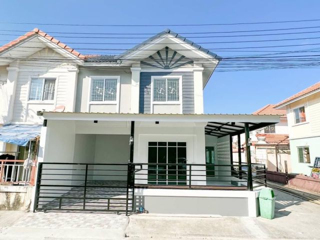 หมู่บ้านพฤกษา33