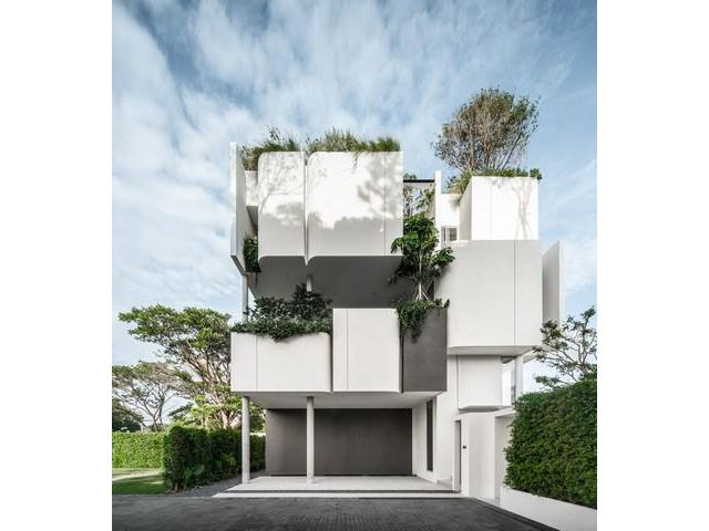 ขายบ้านเดี่ยว 5 ชั้น 50.9 ตรว. โครงการ ARQ10 พระรามเก้า-กรุงเทพกรีฑา พร้อมลิฟต์ สระว่ายน้ำและสวนดาดฟ้า