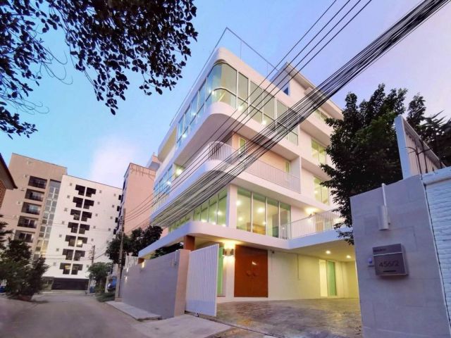 ขาย PORTICO Sukhumvit77 บ้านเดี่ยว โฮมออฟฟิศ  ปอร์ติโก สุขุมวิท77 ตึก 5 ชั้น พร้อมลิฟท์