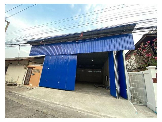 ห้เช่าโกดัง นวลจันทร์ ขนาด166  ตรม รถใหญ่เข้าได้  ใกล้เคียง แฟชั่นไอซ์แลนด์ พร้อม ห้องน้ำ ไฟ 3 เฟส รถใหญ่เข้าได้
