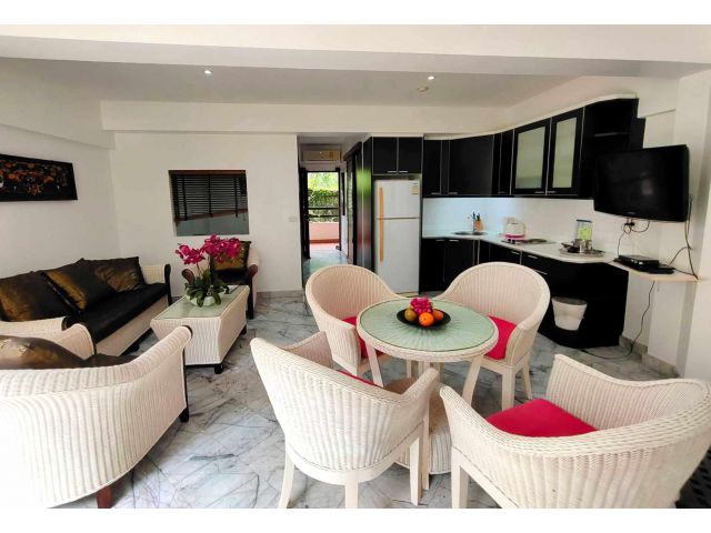 1 bedroom beach condo on Mae Ramphueng beach