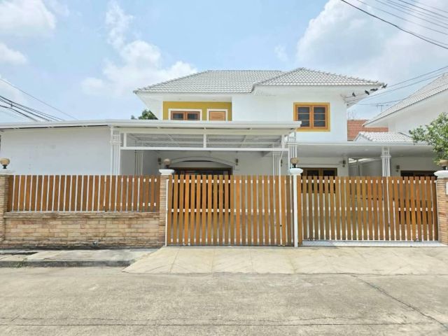 หมู่บ้านบัวทอง4