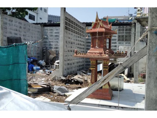 Land for sale special price for House and Need to renovate Near On Nut Lotus Sukhumvit50-54 BTS ON NUT - BTS PHRAKHANONG