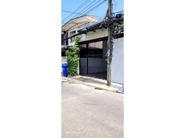 PK660ให้เช่าบ้านชั้นเดี่ยวศรีด่าน 1/5 ชั้นเดี่ยวมีแอร์ 1 ห้องนอน มีโถง หลุดจองด่วนๆ