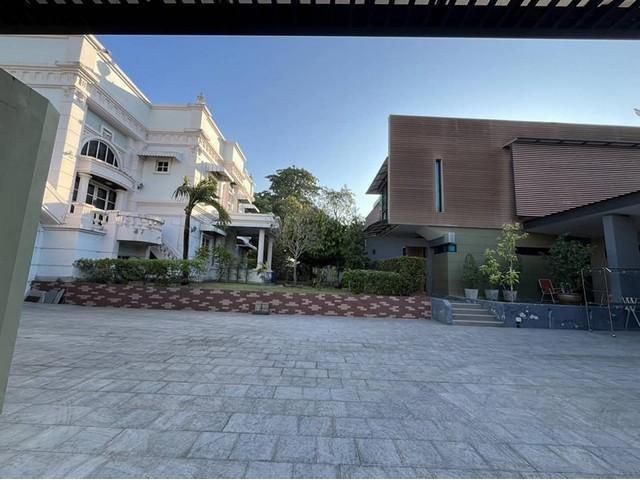 PT12 ขายบ้านเดี่ยว 2 หลัง บนเนื้อที่ 270 ตรว. หมู่บ้าน ชิชา ถนนพระราม 2 ใกล้เซ็นทรัลพระราม2 ทิศเหนือ ต้นไม้ร่มรื่น บางมด