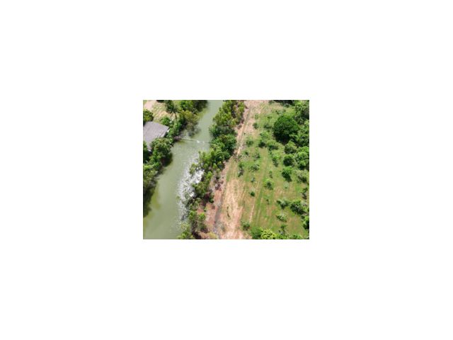 ขายถูก ที่ดินติดเขา 43  ไร่ 2 งาน 62 ตรว   ติดถนนสาธารณะ 4 ด้าน ห่างจากถนนสายรางบัว-จอมบึง  เพียง 500 เมตร ใกล้มหาวิทยาล