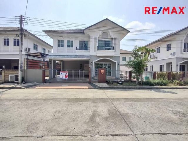 ขายบ้านเดี่ยว ภัสสรเพรสทีจ รังสิต คลอง 2 ใกล้ฟิวเจอร์พาร์ครังสิต ติดถนนใหญ่รังสิต-นครนายก (ไม่เข้าซอย)